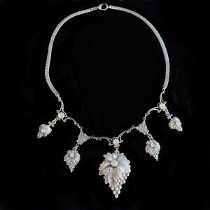 Vtg Banana Bob grape clusters Victorian necklace
